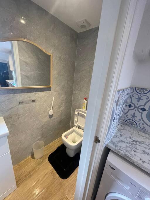 One Bedroom Annex With Private Entrance Morden (Greater London) Exterior foto